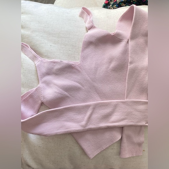 Zara Dusty Pink Knit Cold Shoulder Top with Thumb Holes - Picture 3 of 6